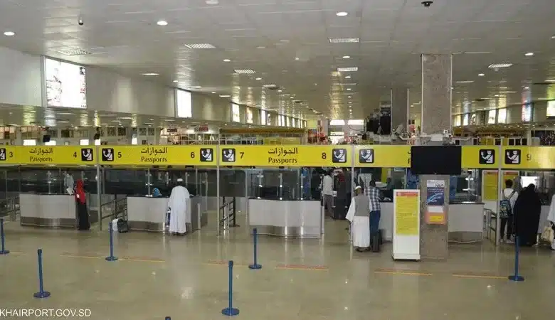 سلطة الطيران المدني تدعو موظفيها للعودة في سبتمبر