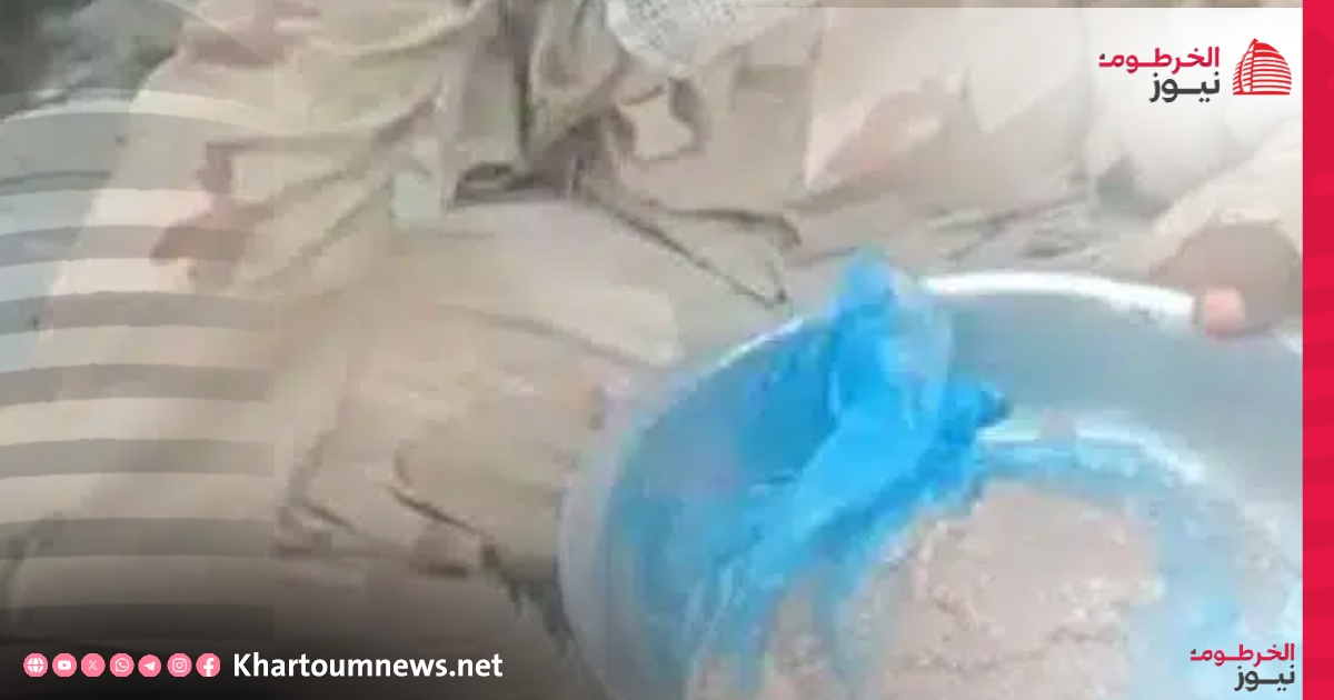 القائد المتمرد خلا عطية النضيف، في إشارة إلى المقطع الذي نشره يسخر فيه من أهالي الفاشر، قبل أن يلقى مصرعه في معارك المدينة.