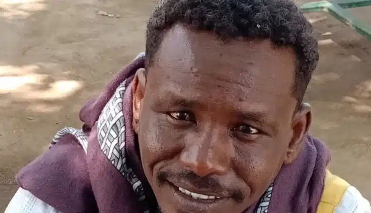 بطل القصة: سائق حافلة في كسلا يعيد أسورة ذهبية قيمتها 10 مليارات جنيه