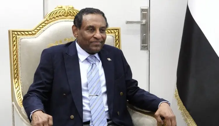 وعكة صحية طارئة: رئيس الوزراء السوداني يدخل مستشفى في الرياض